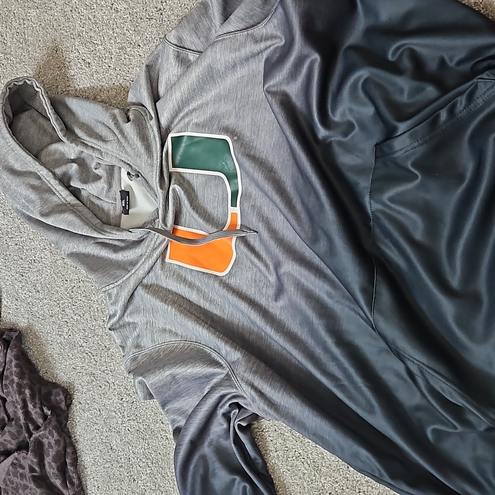University of miami sweatshirt nwot